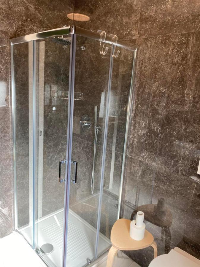 Dizeta Suite And Apartment Salerno Luaran gambar