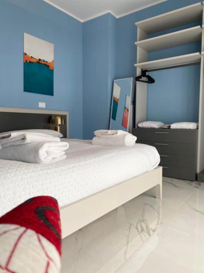 Dizeta Suite And Apartment Salerno Luaran gambar
