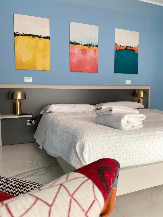 Dizeta Suite And Apartment Salerno Luaran gambar