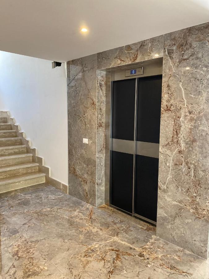 Dizeta Suite And Apartment Salerno Luaran gambar